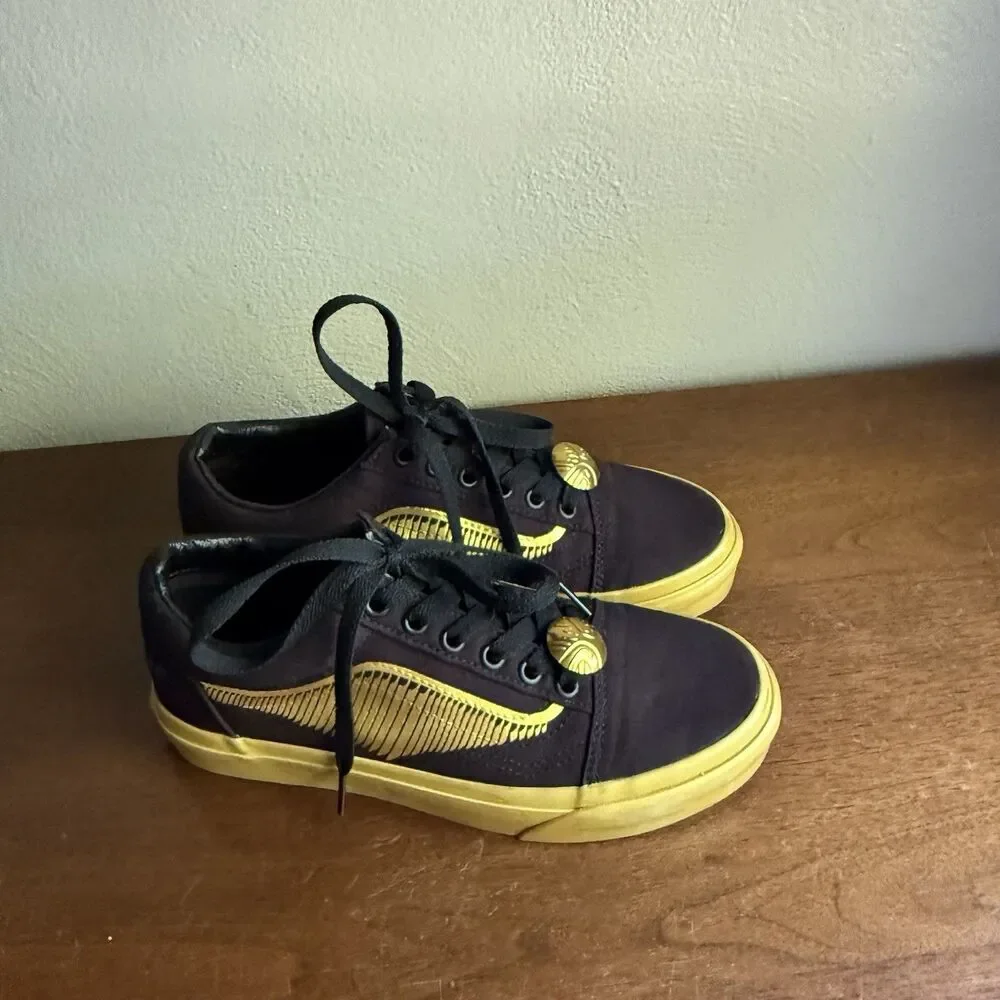 Harry Potter Quidditch Sneakers Black & Gold Sz 5 Men / 6.5 Women